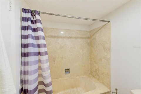 Condo in Clearwater, Florida, 2 bedrooms  № 1205344 - photo 27