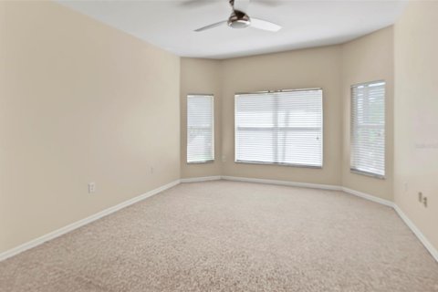 Villa ou maison à vendre à Kissimmee, Floride: 2 chambres, 138.24 m2 № 2398483 - photo 25