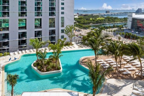 Condo in Miami, Florida, 1 bedroom  № 2059866 - photo 25