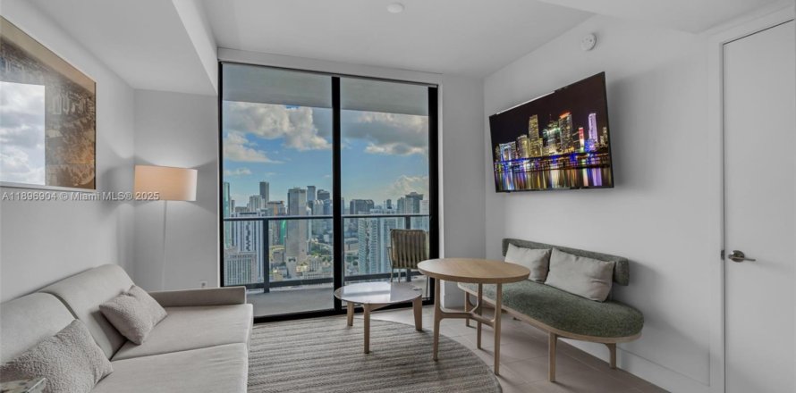 Condo in Miami, Florida, 1 bedroom  № 2059866