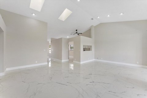 Copropriété à vendre à Boca Raton, Floride: 2 chambres, 155.98 m2 № 2431571 - photo 7