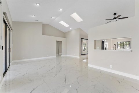 Copropriété à vendre à Boca Raton, Floride: 2 chambres, 155.98 m2 № 2431571 - photo 8