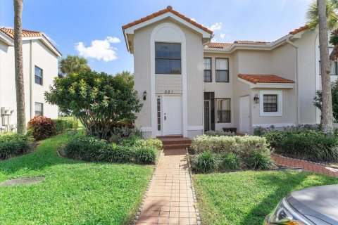 Copropriété à vendre à Boca Raton, Floride: 2 chambres, 155.98 m2 № 2431571 - photo 2