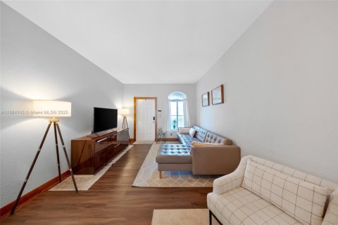 Touwnhouse à louer à Doral, Floride: 3 chambres, 140.47 m2 № 1930234 - photo 7