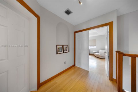 Touwnhouse à louer à Doral, Floride: 3 chambres, 140.47 m2 № 1930234 - photo 19