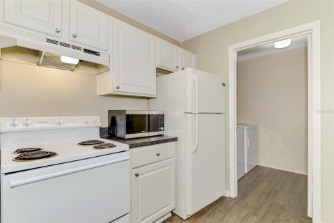 Condo in Sarasota, Florida, 3 bedrooms  № 2213831 - photo 3