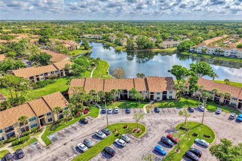 Condo in Sarasota, Florida, 3 bedrooms  № 2213831 - photo 19
