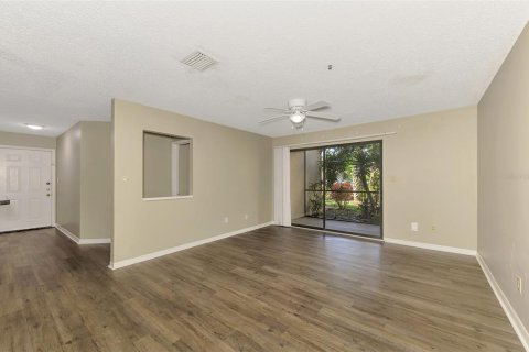 Condo in Sarasota, Florida, 3 bedrooms  № 2213831 - photo 10