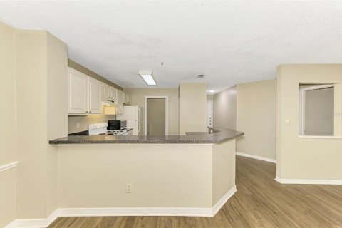 Condo in Sarasota, Florida, 3 bedrooms  № 2213831 - photo 28
