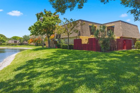 Adosado en venta en Delray Beach, Florida, 2 dormitorios, 114.73 m2 № 2261905 - foto 3
