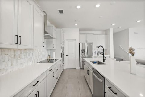 Casa en venta en Kissimmee, Florida, 3 dormitorios, 211.07 m2 № 1750666 - foto 10