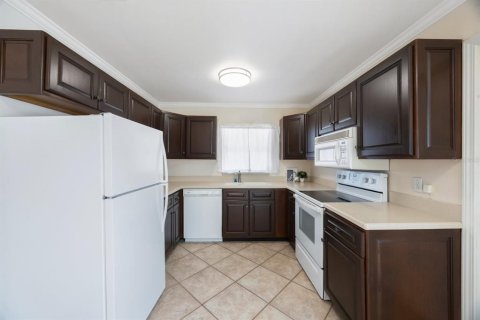Casa en venta en Saint Petersburg, Florida, 3 dormitorios, 92.9 m2 № 1877343 - foto 11