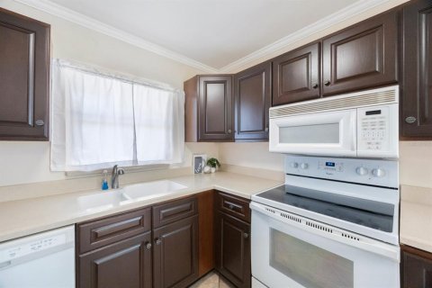 Casa en venta en Saint Petersburg, Florida, 3 dormitorios, 92.9 m2 № 1877343 - foto 13