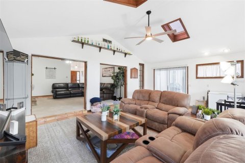 Casa en venta en Apopka, Florida, 3 dormitorios, 168.62 m2 № 1913385 - foto 19
