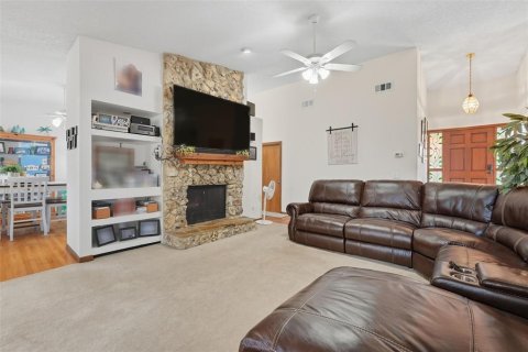 Casa en venta en Apopka, Florida, 3 dormitorios, 168.62 m2 № 1913385 - foto 14