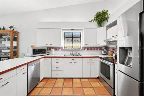 Casa en venta en Apopka, Florida, 3 dormitorios, 168.62 m2 № 1913385 - foto 12