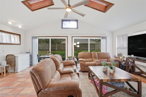 Casa en venta en Apopka, Florida, 3 dormitorios, 168.62 m2 № 1913385 - foto 23