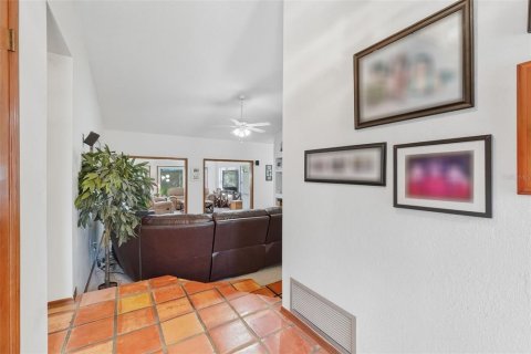 Casa en venta en Apopka, Florida, 3 dormitorios, 168.62 m2 № 1913385 - foto 6