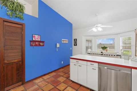 Casa en venta en Apopka, Florida, 3 dormitorios, 168.62 m2 № 1913385 - foto 11