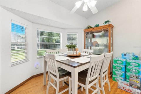 Casa en venta en Apopka, Florida, 3 dormitorios, 168.62 m2 № 1913385 - foto 8