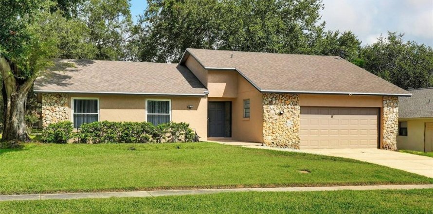 Casa en Apopka, Florida 3 dormitorios, 168.62 m2 № 1913385