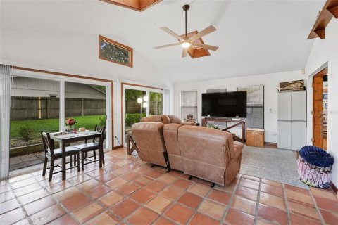 Casa en venta en Apopka, Florida, 3 dormitorios, 168.62 m2 № 1913385 - foto 22