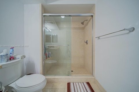 Купить кондоминиум в Авентура, Флорида 2 спальни, 122.63м2, № 1978769 - фото 28