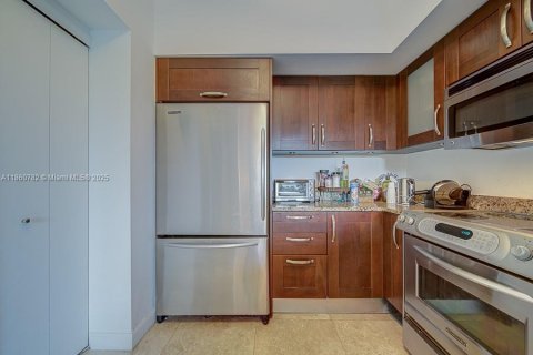 Купить кондоминиум в Авентура, Флорида 2 спальни, 122.63м2, № 1978769 - фото 24