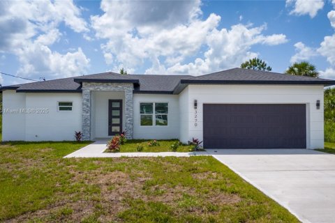 Villa ou maison à Palm Bay, Floride 4 chambres № 2035399