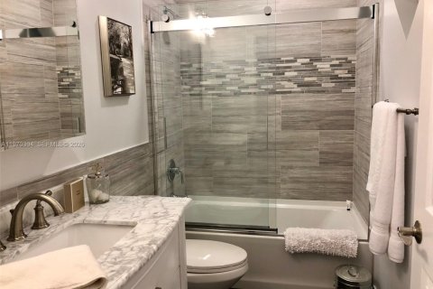 Touwnhouse à louer à Fort Lauderdale, Floride: 3 chambres, 220.74 m2 № 2031431 - photo 8