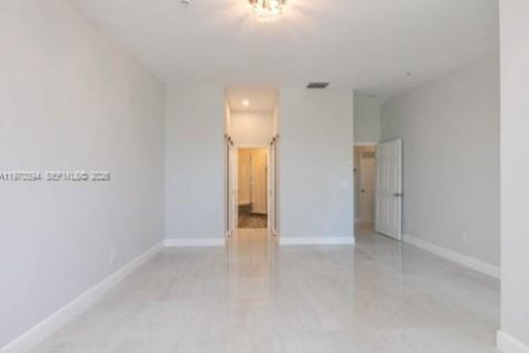 Touwnhouse à louer à Fort Lauderdale, Floride: 3 chambres, 220.74 m2 № 2031431 - photo 7