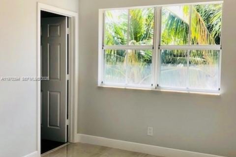 Touwnhouse à louer à Fort Lauderdale, Floride: 3 chambres, 220.74 m2 № 2031431 - photo 9