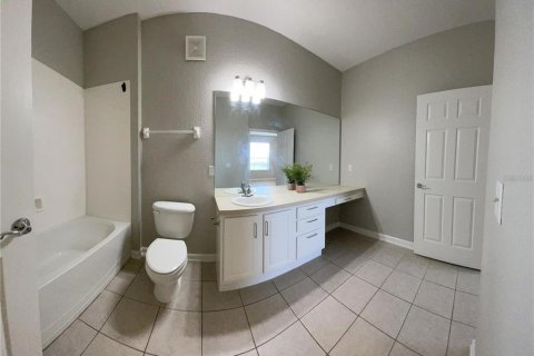 Condo in Orlando, Florida, 3 bedrooms  № 1840078 - photo 13