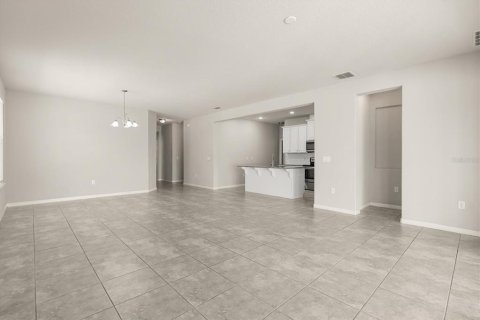 Villa ou maison à vendre à Kissimmee, Floride: 4 chambres, 201.6 m2 № 1718518 - photo 6