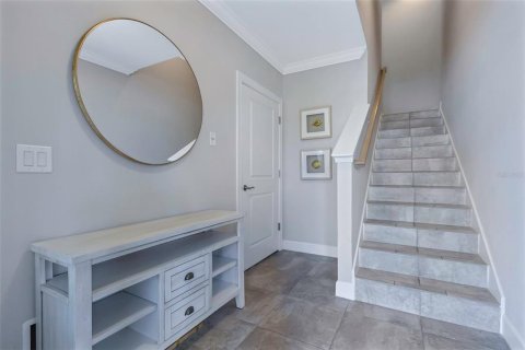 Townhouse in Tampa, Florida 3 bedrooms, 193.24 sq.m. № 2239402 - photo 3