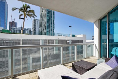 Condominio en alquiler en Miami, Florida, 2 dormitorios, 93.55 m2 № 1997732 - foto 28