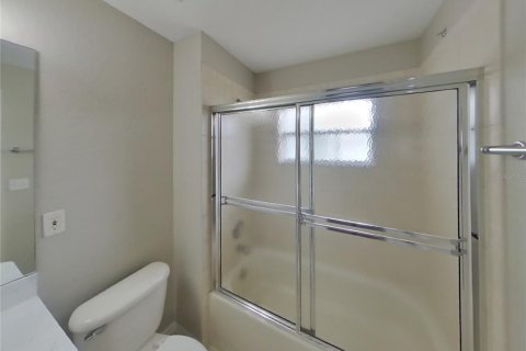 Casa en alquiler en Spring Hill, Florida, 3 dormitorios, 124.95 m2 № 1910955 - foto 15