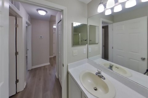 Casa en alquiler en Spring Hill, Florida, 3 dormitorios, 124.95 m2 № 1910955 - foto 14