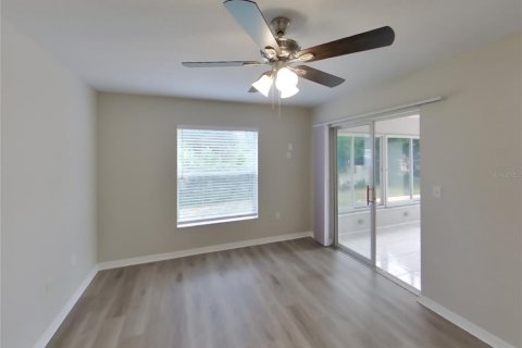 Casa en alquiler en Spring Hill, Florida, 3 dormitorios, 124.95 m2 № 1910955 - foto 7