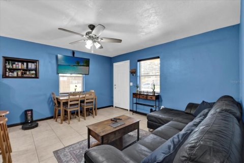 Casa en venta en Deltona, Florida, 3 dormitorios, 79.25 m2 № 1565035 - foto 3