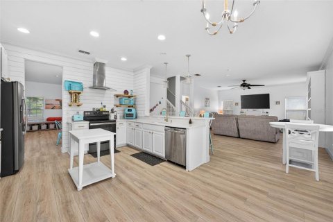 Villa ou maison à vendre à Mount Dora, Floride: 6 chambres, 325.07 m2 № 2167579 - photo 7