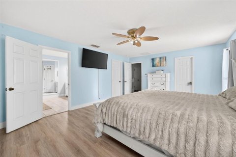 Villa ou maison à vendre à Mount Dora, Floride: 6 chambres, 325.07 m2 № 2167579 - photo 20