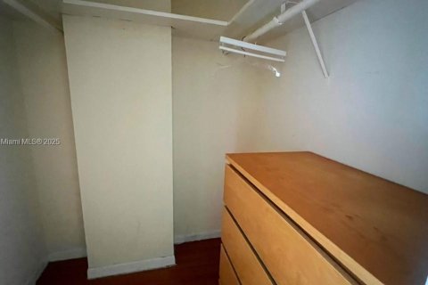 Купить кондоминиум в Норт-Майами-Бич, Флорида 1 комната, 73.39м2, № 1728883 - фото 7