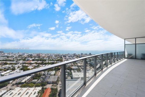 Condo in Miami Beach, Florida, 2 bedrooms  № 1729032 - photo 6