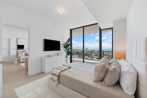 Condo in Miami Beach, Florida, 2 bedrooms  № 1729032 - photo 17