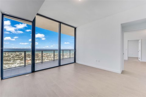 Condo in Miami Beach, Florida, 2 bedrooms  № 1729032 - photo 18