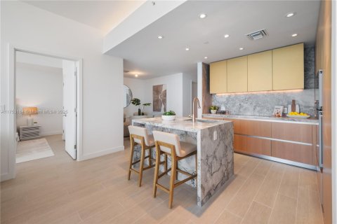 Condo in Miami Beach, Florida, 2 bedrooms  № 1729032 - photo 13