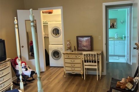 House in Clearwater, Florida 2 bedrooms, 141.86 sq.m. № 2227258 - photo 16