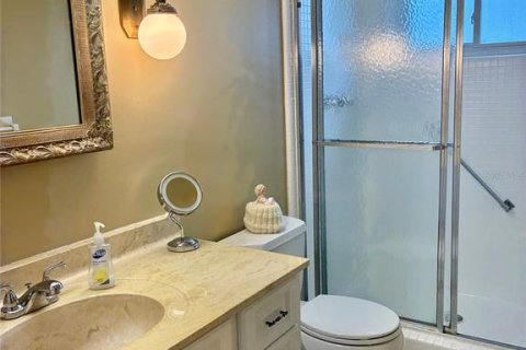 House in Clearwater, Florida 2 bedrooms, 141.86 sq.m. № 2227258 - photo 14