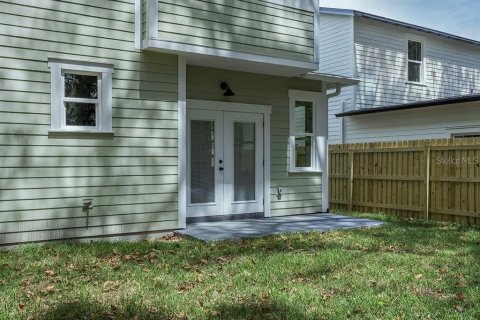 House in Tampa, Florida 4 bedrooms, 240.15 sq.m. № 1628207 - photo 18